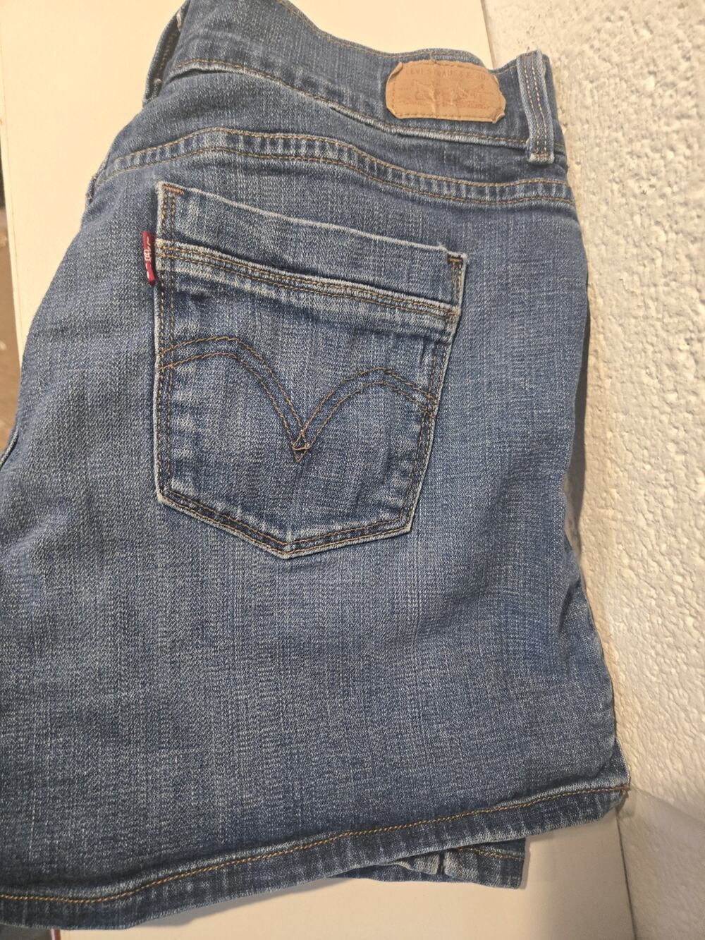 Levis Denim Shorts Blue Womens Size 8 Used Good Condition